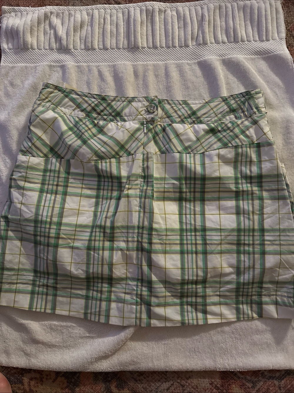 Lole Green and White Plaid Skirt - Picture 1 of 7